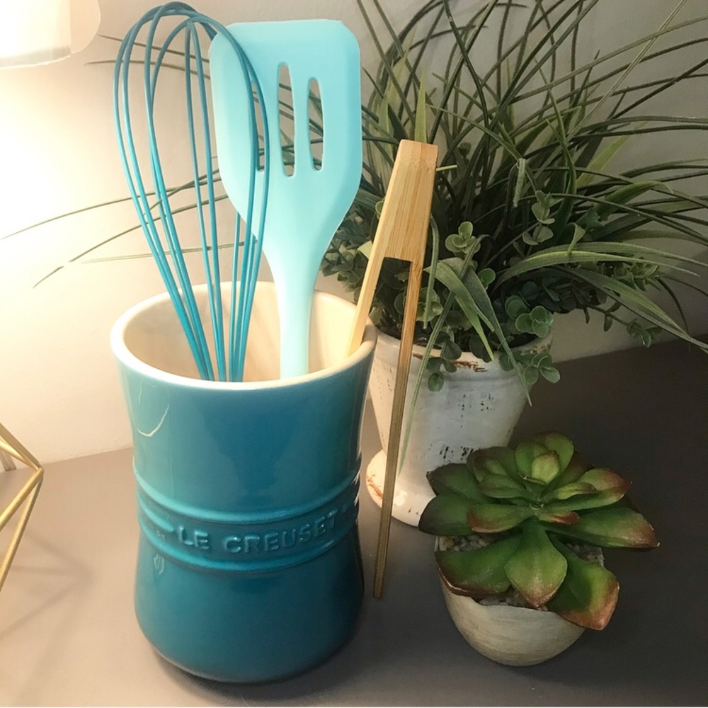 SOLD 🆕 LeCreuset Stoneware Utensil Crock